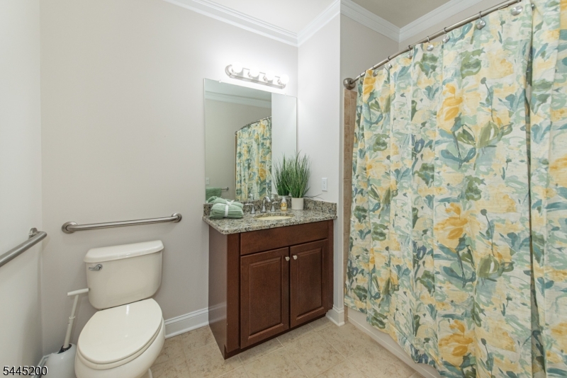1305 Hale Dr 305 Property Photo 30