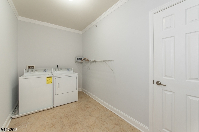 1305 Hale Dr 305 Property Photo 31