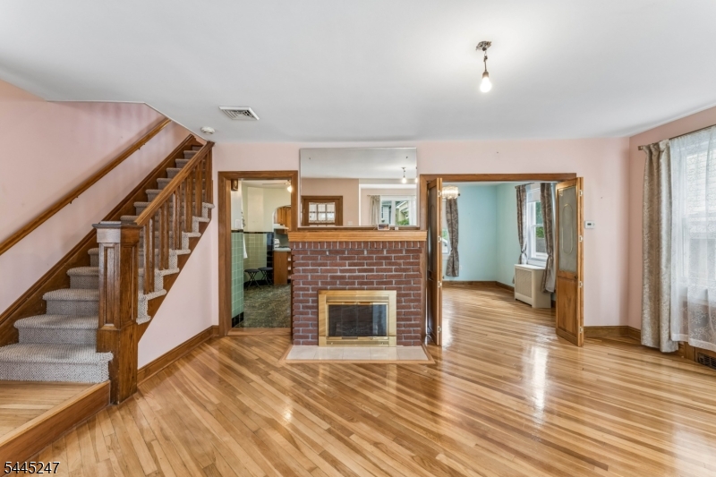 23 Princeton St Property Photo 4