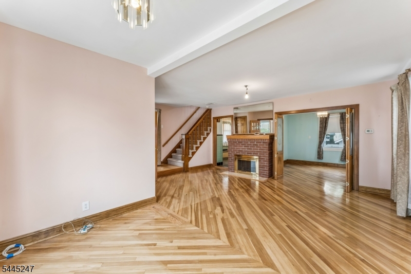 23 Princeton St Property Photo 6