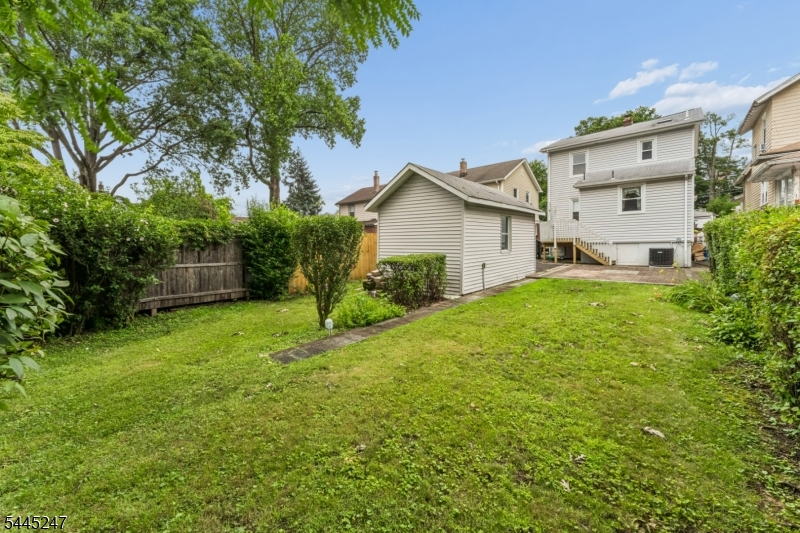 23 Princeton St Property Photo 28