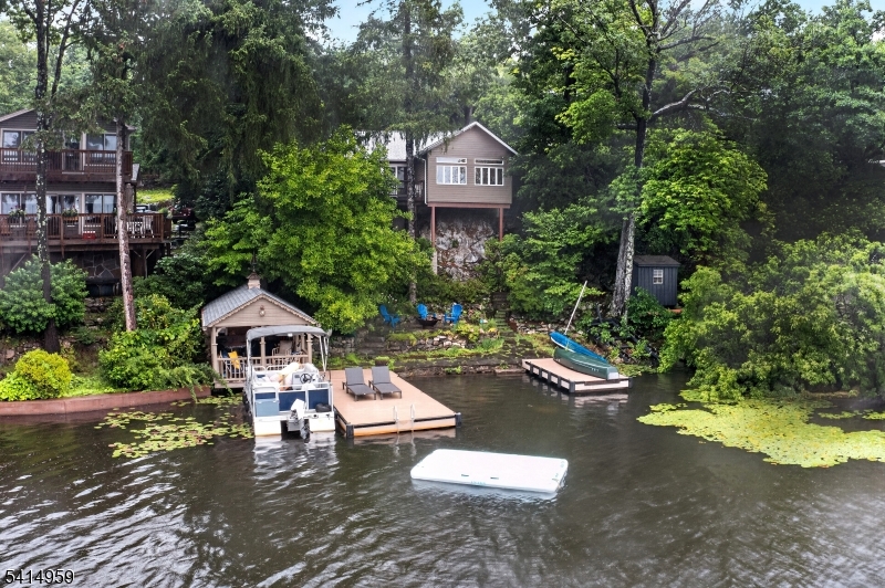 106 Demarest Rd Property Photo 1