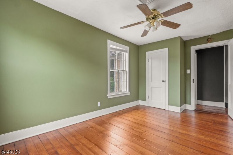 139 Main St Property Photo 18