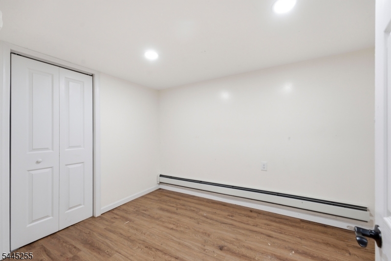 183 Graham Ave Property Photo 25