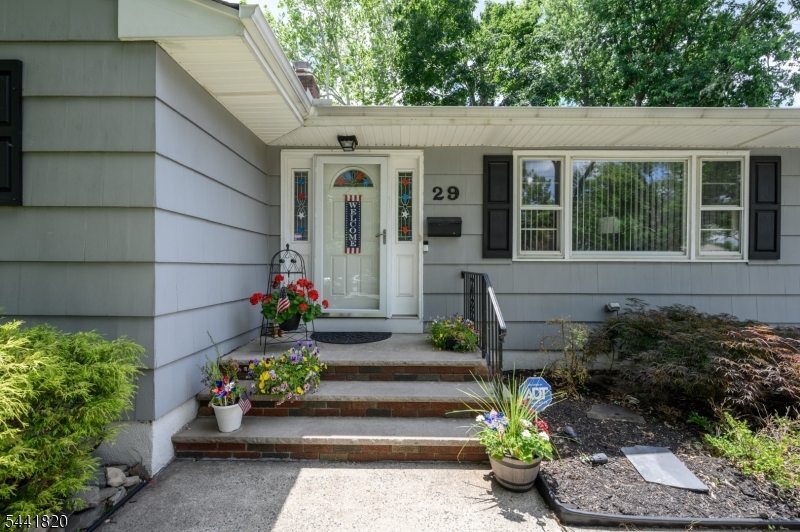 29 Rutgers Rd Property Photo 1
