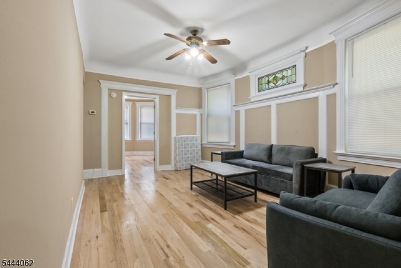 197 Hollywood Ave 1 Property Photo 5