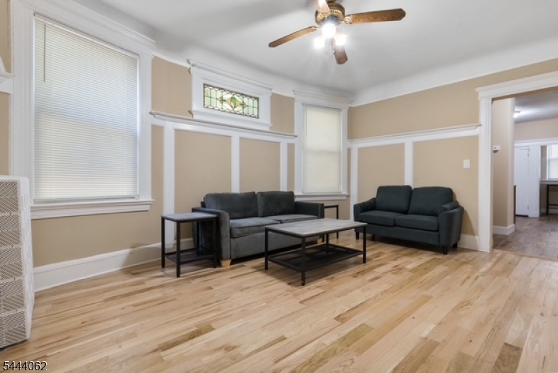 197 Hollywood Ave 1 Property Photo 6