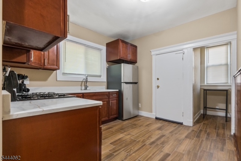 197 Hollywood Ave 1 Property Photo 10