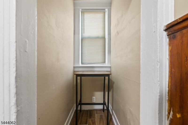 197 Hollywood Ave 1 Property Photo 12