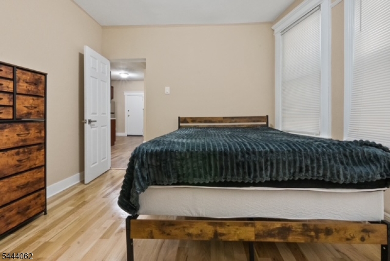 197 Hollywood Ave 1 Property Photo 22