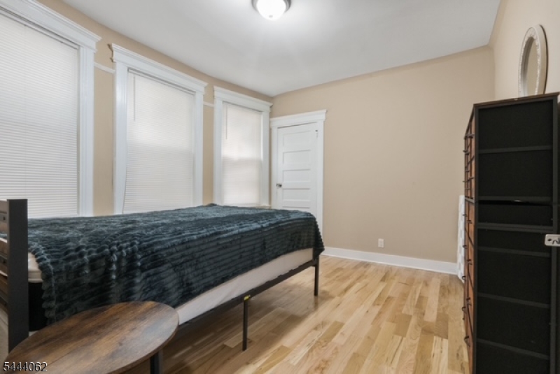 197 Hollywood Ave 1 Property Photo 23