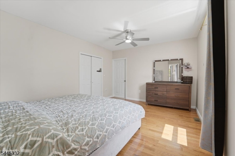 409 Hancock St Property Photo 22