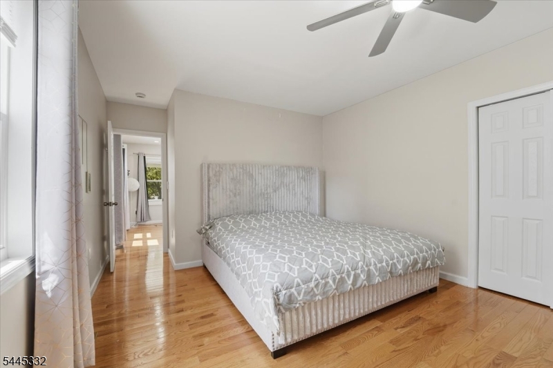 409 Hancock St Property Photo 24