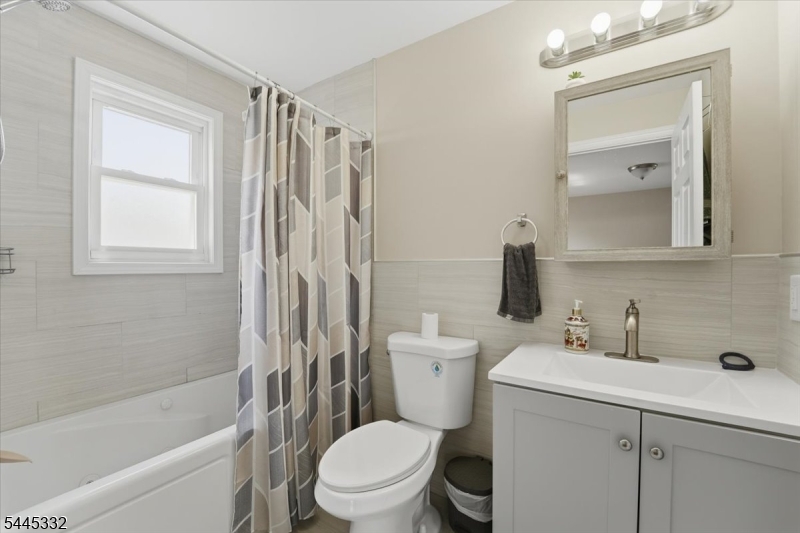 409 Hancock St Property Photo 27