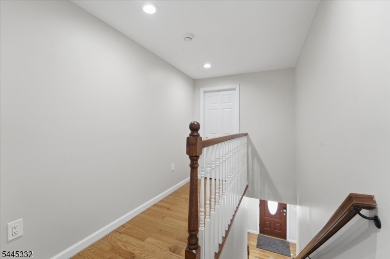 409 Hancock St Property Photo 28