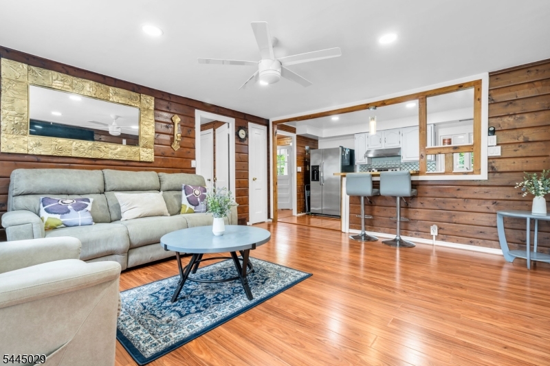 435 Us Highway 46 Property Photo 6