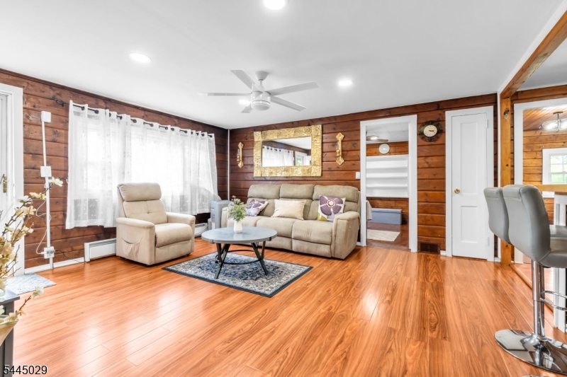 435 Us Highway 46 Property Photo 10