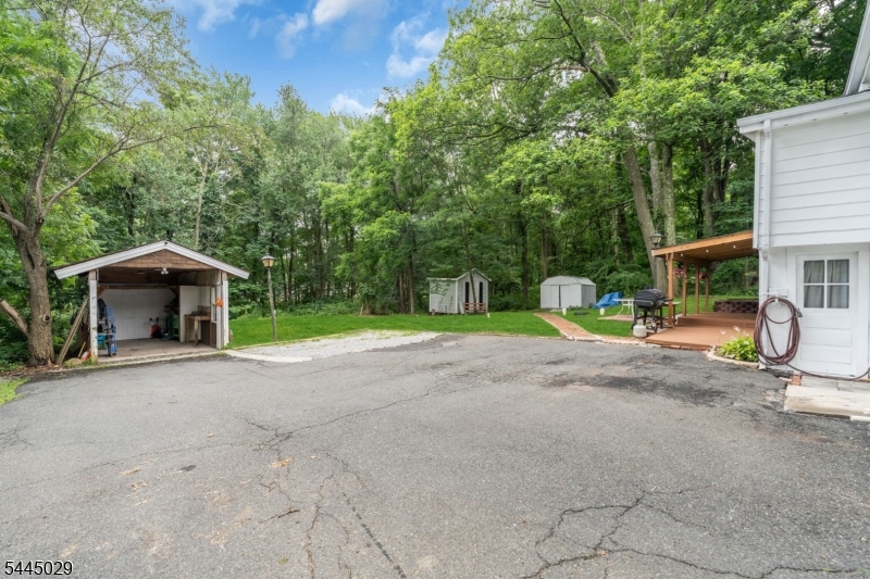 435 Us Highway 46 Property Photo 43
