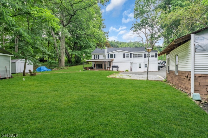 435 Us Highway 46 Property Photo 46