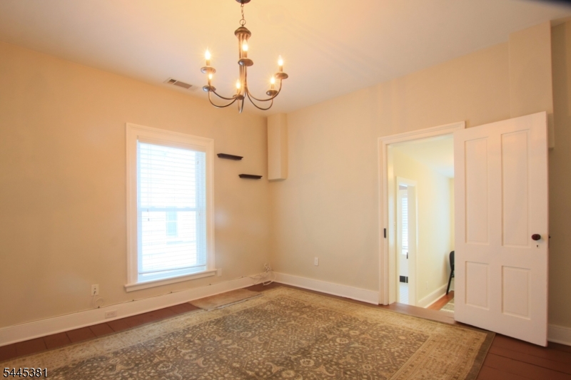 68 N Bridge St Property Photo 9