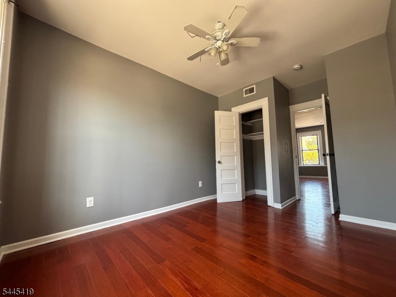 276 Morris Ave 2 Property Photo 6