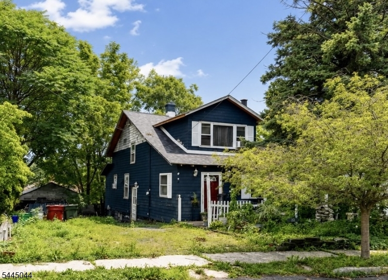 38 Orchard St Property Photo 1