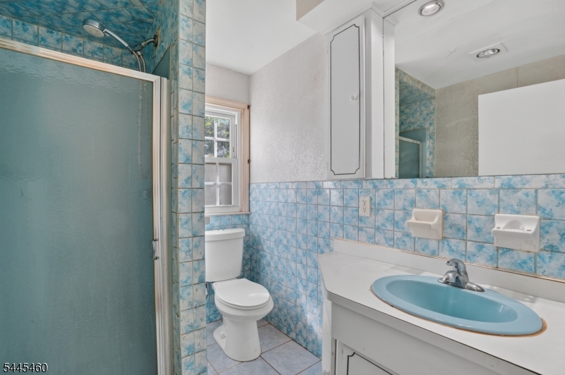 2761 Spruce St Property Photo 8