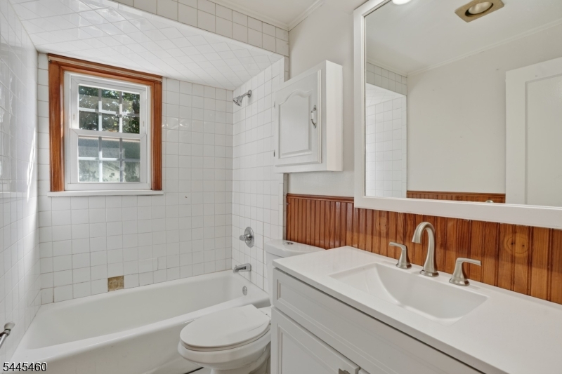 2761 Spruce St Property Photo 14
