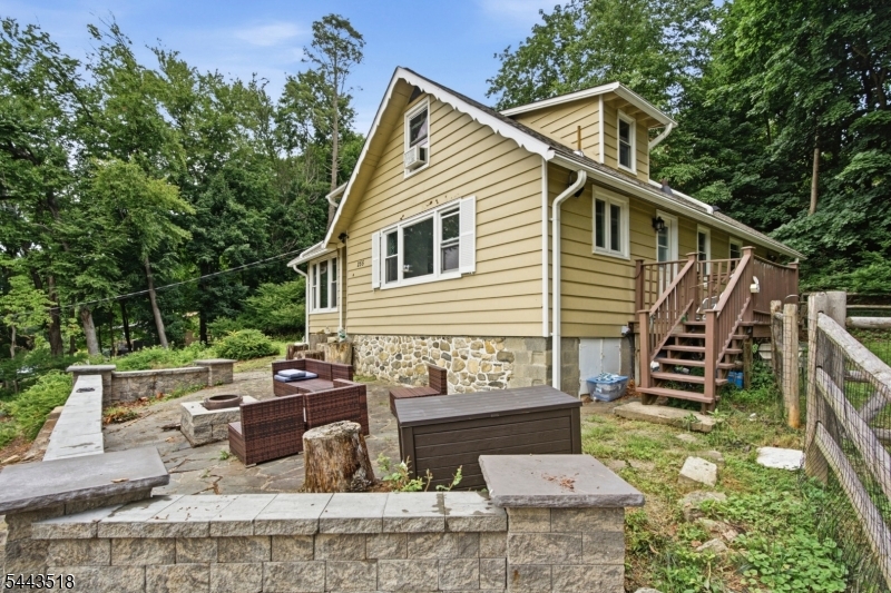255 E Shore Trl Property Photo 5