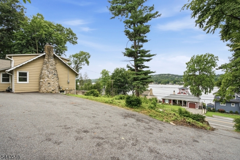 255 E Shore Trl Property Photo 8