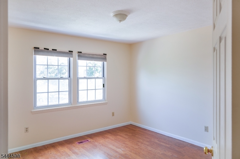 53 Castleton Rd Property Photo 19