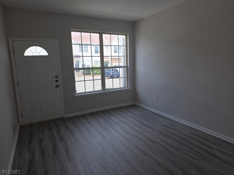 12 Gallop Ln Property Photo 2