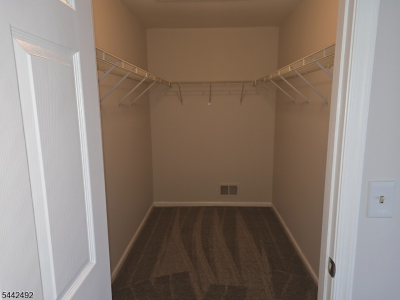 12 Gallop Ln Property Photo 13
