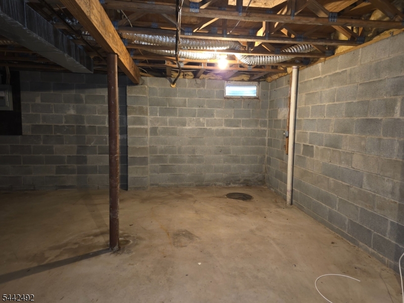 12 Gallop Ln Property Photo 20