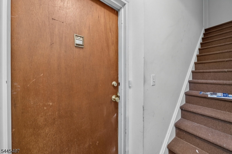 5 Stanford Dr Property Photo 10