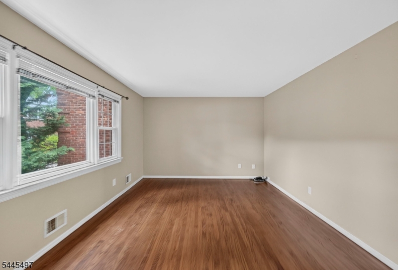 5 Stanford Dr Property Photo 12
