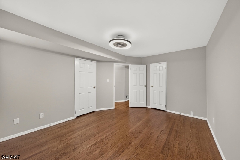 5 Stanford Dr Property Photo 18