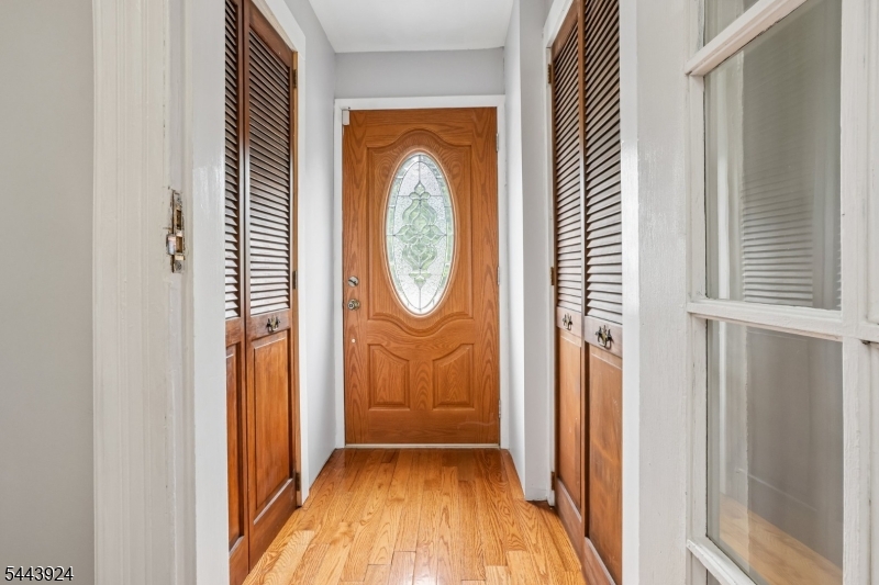 21 Birch St Property Photo 5