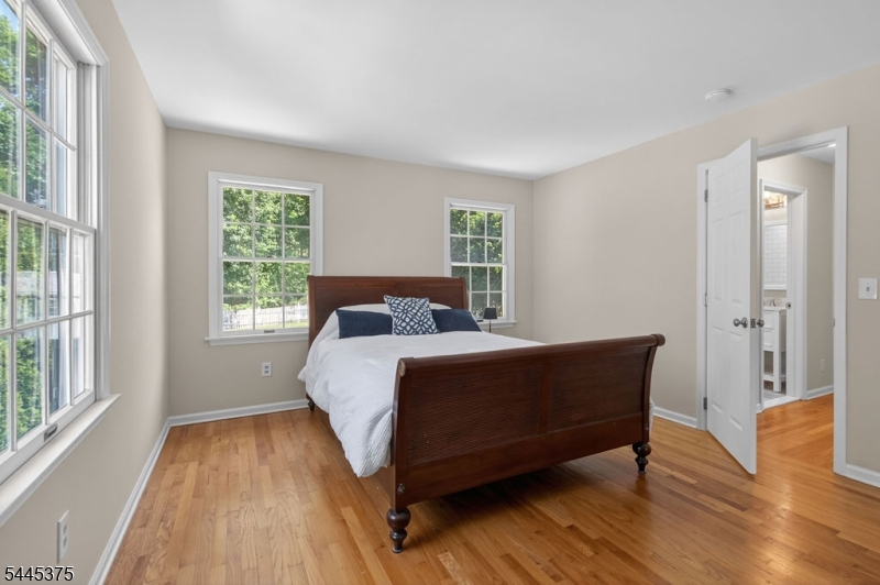 5 Elmer Ave Property Photo 11