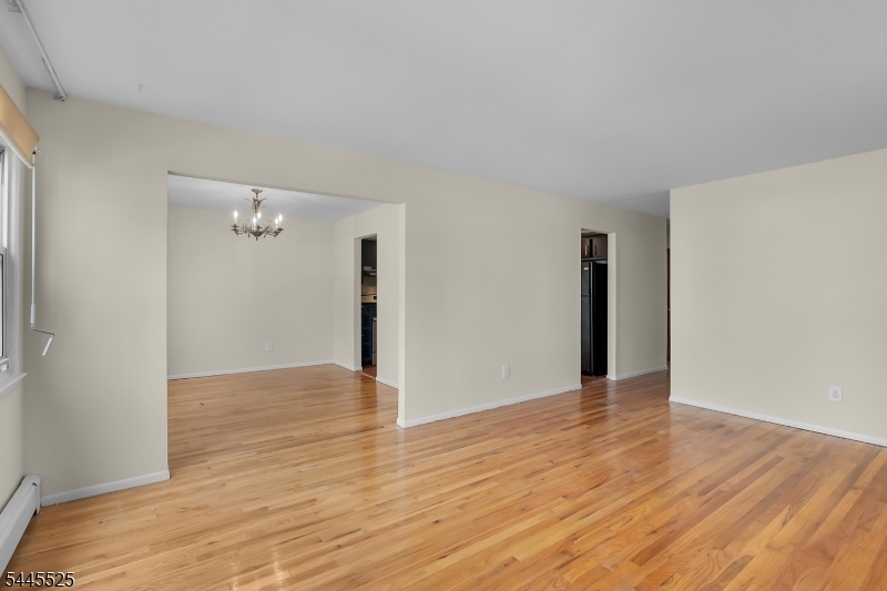 1017 Burnet Ave Property Photo 6