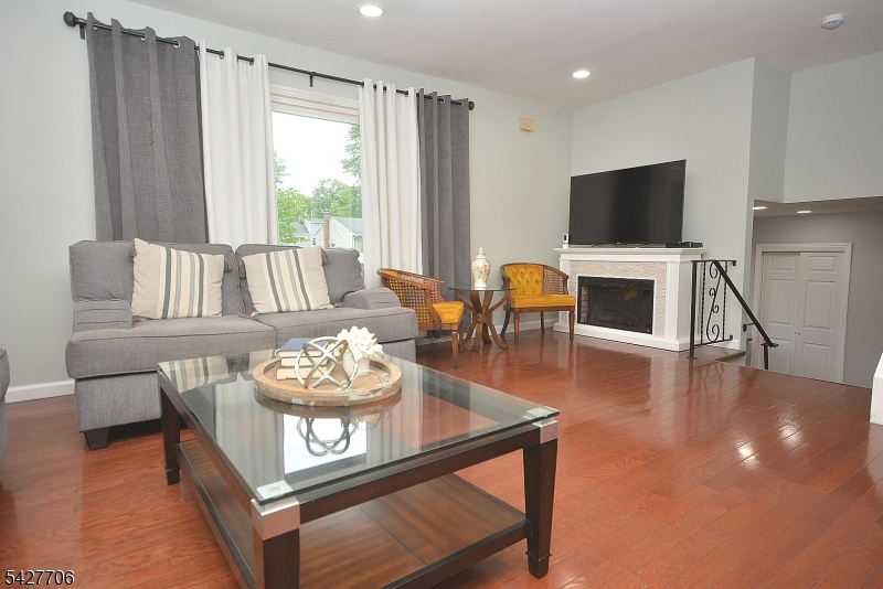 1436 Coolidge St Property Photo 12