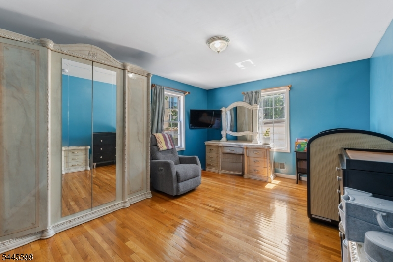 178 South St Property Photo 9