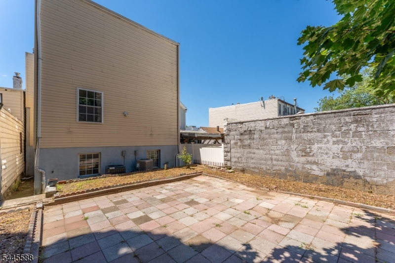 178 South St Property Photo 34