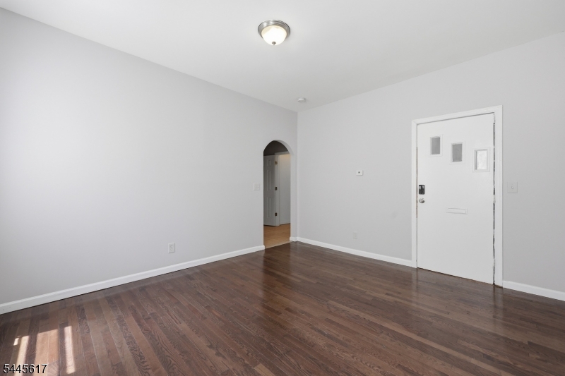 191 21st St Property Photo 15
