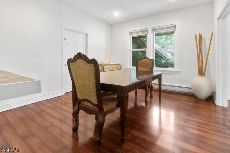 334 Brook Ave Property Photo 5