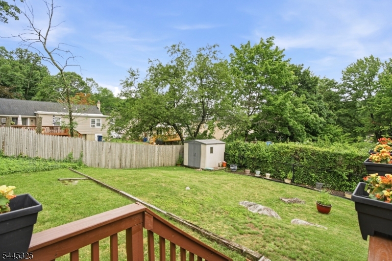13 Anderson Ave Property Photo 27