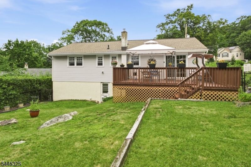 13 Anderson Ave Property Photo 28