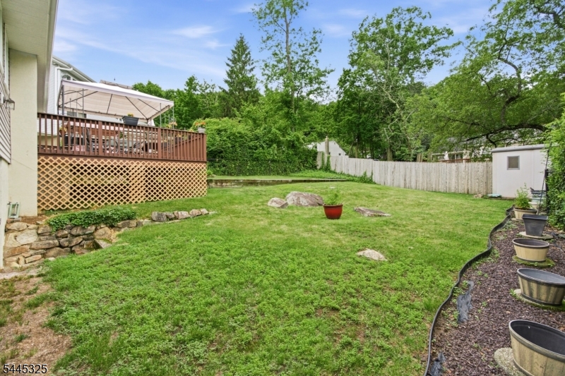 13 Anderson Ave Property Photo 30