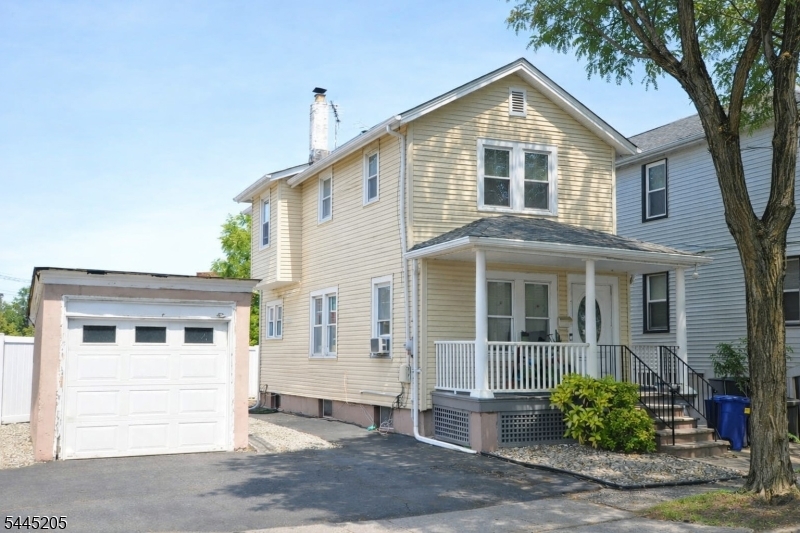 613 Ripley Pl Property Photo 1