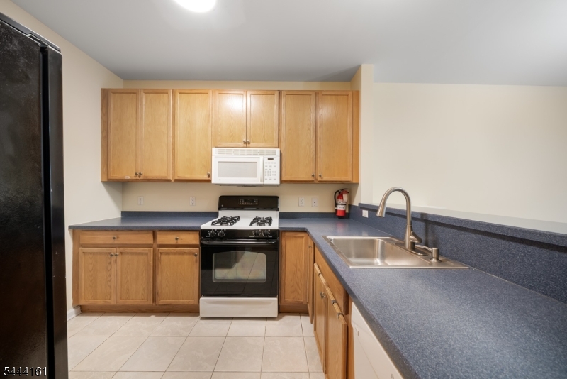 3108 Cedar Village Blvd 108 Property Photo 4